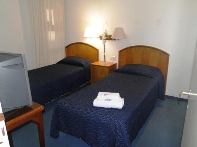 Alfa Hotel Buenos Aires Phòng bức ảnh